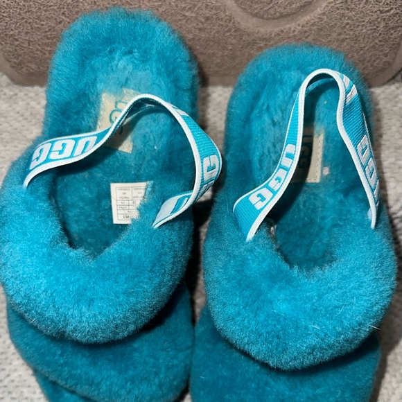 UGG Turquoise Oh Yeah Slippers - Picture 3 of 7